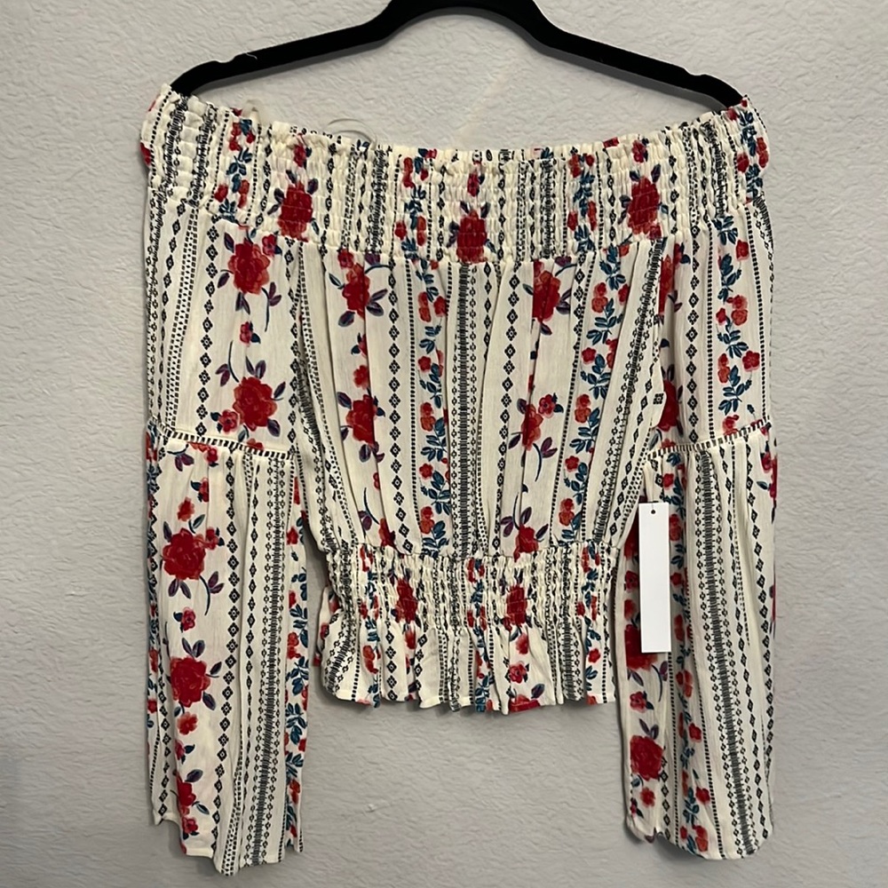 Nwt basil and Lola top